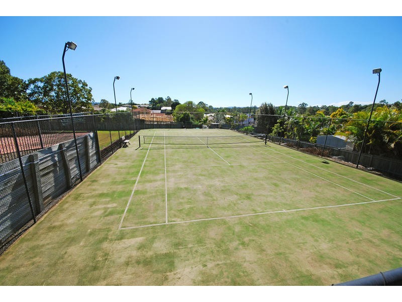 64 Pine County Place, Bellbowrie QLD 4070